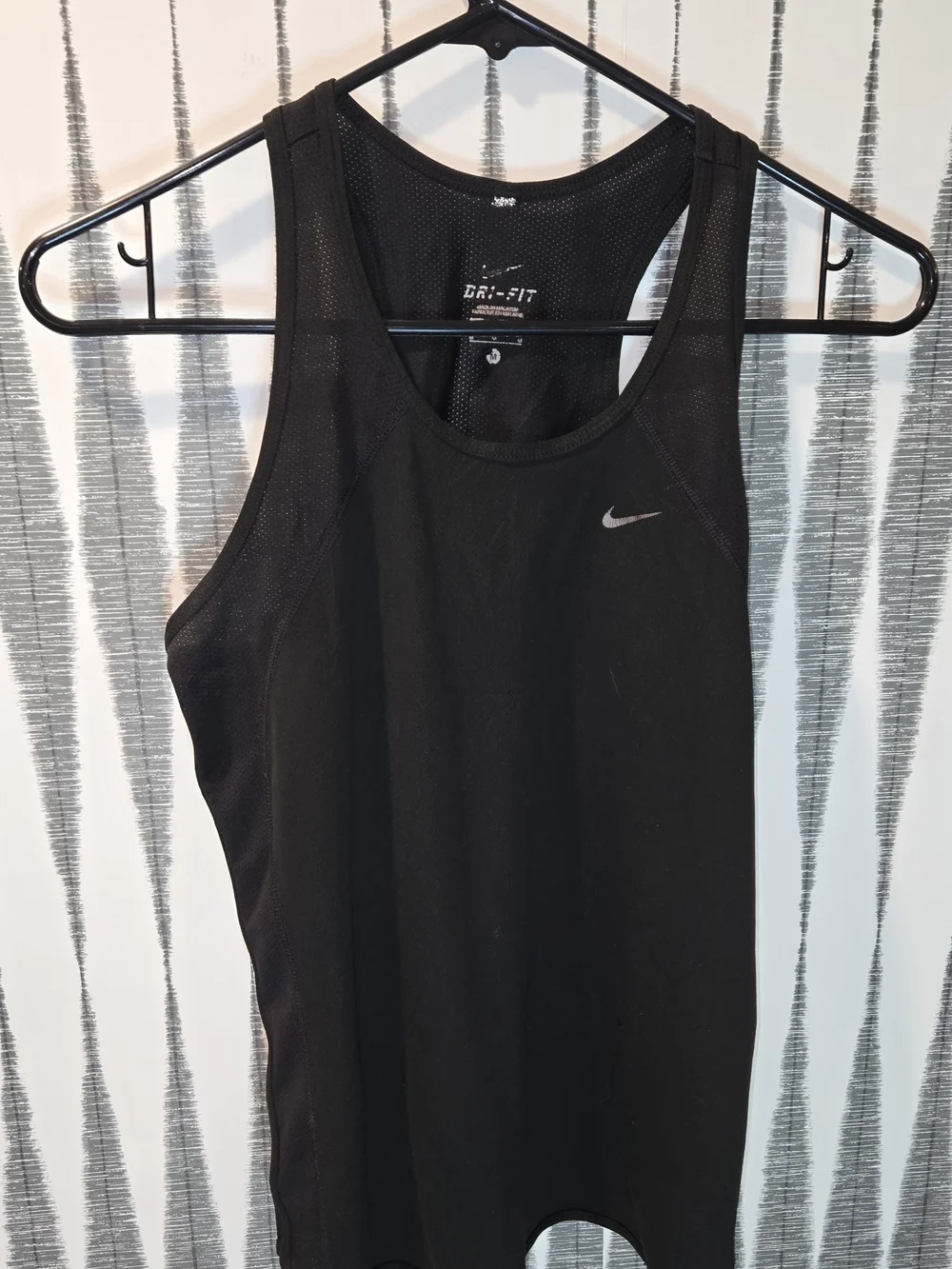 Nike Women’s Black Dri-FIT Performance Tank SIZE MEDIUM
